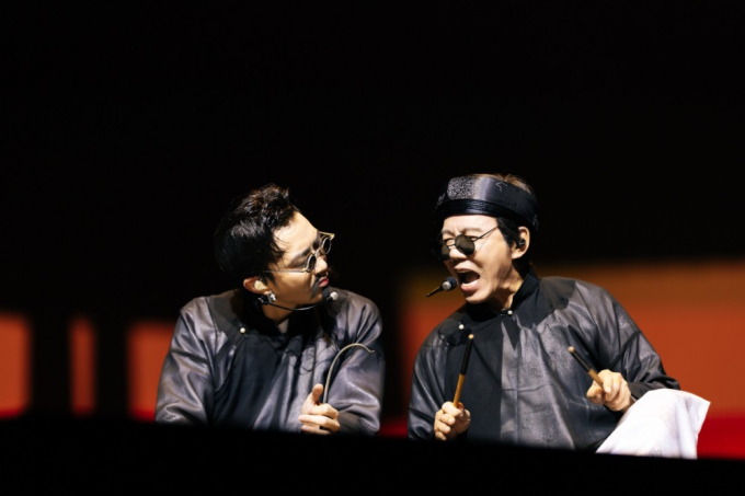 Soobin bất ngờ chơi đàn bầu cùng bố, mang cả làng quê Bắc Bộ lên sân khấu live-concert
