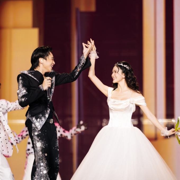 Live Concert: All Rounder: Soobin chinh phục khán giả từ hình ảnh “hoàng tử ballad” đến một “all-rounder” đa phong cách
