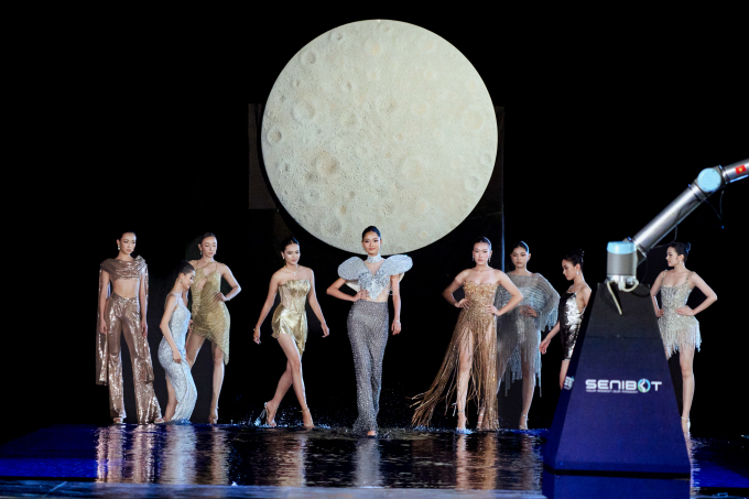 Trình diễn giữa đêm mưa lạnh, dàn thí sinh Miss Cosmo Vietnam 2025 vẫn khiến Minh Tú lắc đầu: Cực kì thất vọng!