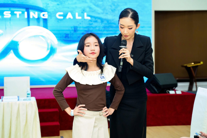 Hoa hậu Ngọc Châu - Xuân Hạnh trực tiếp casting mẫu nhí cho Cosmo The Show mùa 2