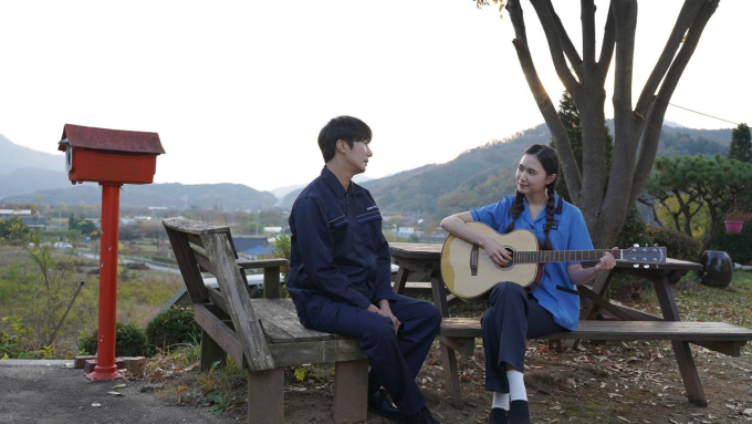 Jung Il-woo hết lời khen ngợi vợ Juliet Bảo Ngọc khi lần đầu hợp tác trong Mang mẹ đi bỏ