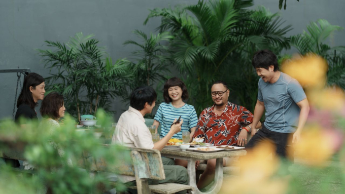 Mang mẹ đi bỏ tung trailer hài hước, hé lộ vai diễn của Quốc Khánh - Hải Triều - Lâm Vỹ Dạ - Vinh Râu