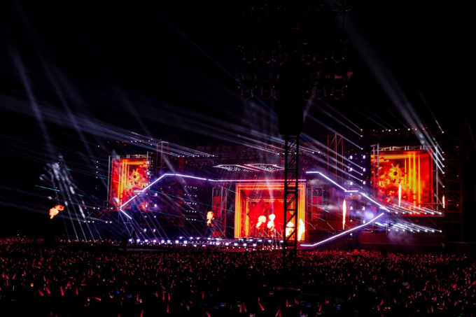 33 anh tài “đốt cháy” sân khấu Concert Anh trai vượt ngàn chông gai Day 5 với setlist dài hơn 50 ca khúc