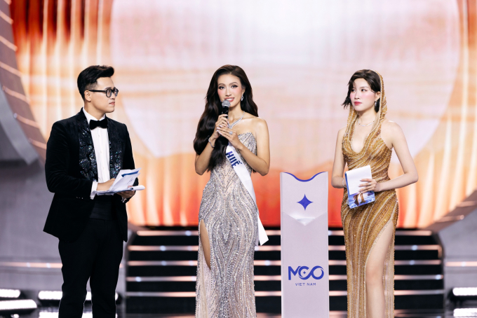 Nguyễn Hoàng Phương Linh đăng quang Miss Cosmo Vietnam 2025, Đỗ Cẩm Ly giành giải á hậu