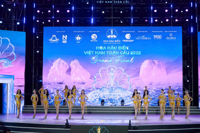 Nguyễn Hoài Phương Anh đăng quang Hoa hậu Biển Việt Nam Toàn cầu 2025