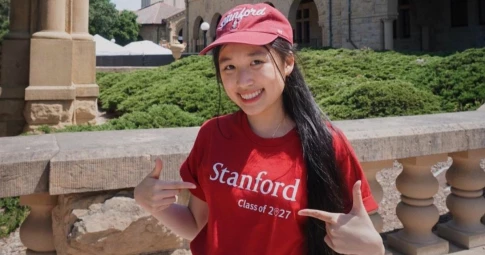 Từng bật khóc vì áp lực chuyện thi đại học, Jenny Huỳnh vỡ oà hạnh phúc khi đỗ trường Top 3 thế giới