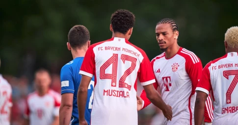 VIDEO: Bayern Munich 'hóa thú', nghiệt nát đối thủ với tỉ số 27-0