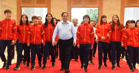 ĐT nữ Việt Nam vinh dự gặp mặt Thủ tướng Phạm Minh Chính