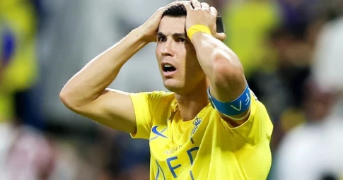 VIDEO: Ronaldo đóng phim mất tích, Al Nassr thua đau điếng người