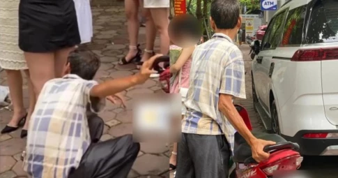 Hà Nội: Xôn xao người đàn ông nhìn dưới váy cô gái trên phố Phan Đình Phùng