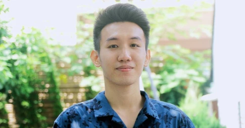 Nam sinh Ngoại thương vừa học vừa làm thêm, bảng điểm toàn A