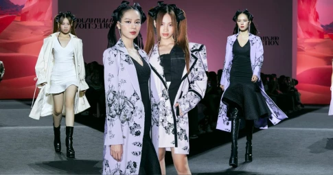 Seoul Fashion Week 2023: Bảo Hà catwalk lạnh lùng, thu hút truyền thông quốc tế