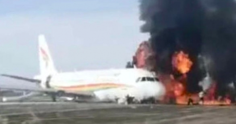 Máy bay bốc cháy sau khi lao khỏi đường băng ở Trung Quốc, nhiều người bị thương
