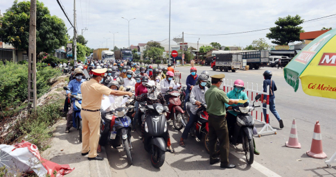 Hơn 400 người dân Ninh Thuận từ Đồng Nai trở về đã nhiễm Covid-19