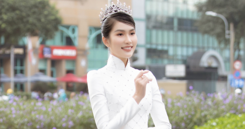 Á hậu Phương Anh diện áo dài trắng nền nã, tự hào trở thành Đại sứ Tuần lễ Du lịch TP.HCM