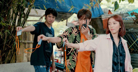 Thu Trang tung ngoại truyện của "Chuyện xóm tui" với cú twist khiến khán giả "bẻ lái muốn trẹo cổ"