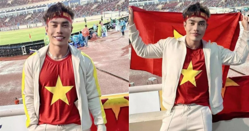 Lê Đương Bảo Lâm gầy gò, khác lạ khi cổ vũ U23 Việt Nam, nhìn ảnh thực tế mới càng "ngã ngửa"