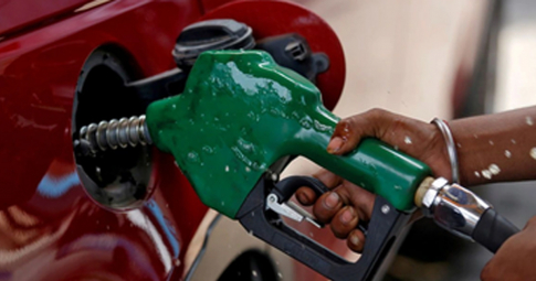 Giá xăng dầu có thể sẽ giảm mạnh vào ngày mai?