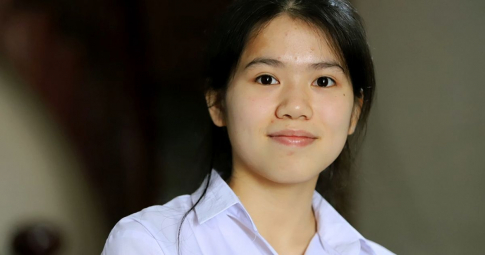 Nữ sinh có điểm thi cao nhất khối A1 ở Hà Tĩnh: Vừa học vừa chơi, nói không với Facebook