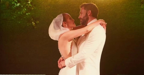 Hình ảnh trong đám cưới lãng mạn của Jennifer Lopez