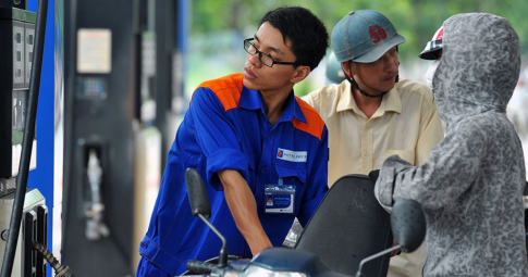 Giá xăng dầu ngày mai có thể tăng mạnh