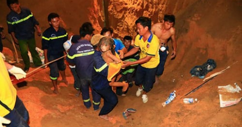 Xuất hiện loạt tin giả về việc giải cứu bé trai rơi xuống trụ bê tông ở Đồng Tháp khiến netizen phẫn nộ