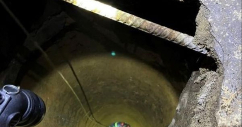 Nghẹt thở giải cứu hai cha con bị rơi xuống giếng sâu 20m