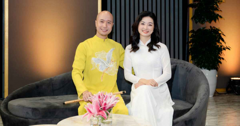 Chuyện tình 17 năm "xuyên biên giới" của vợ chồng nhạc trưởng Đồng Quang Vinh