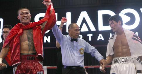 VIDEO: Nam vương boxing Việt Nam hạ gục võ sĩ số 1 Hàn Quốc, giữ đai vô địch Châu Á
