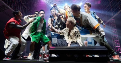 B Ray cùng Young H tái hợp sau 8 năm, kết hợp dàn thí sinh Rap Việt "bắn" liên hoàn hit tại Mini Show